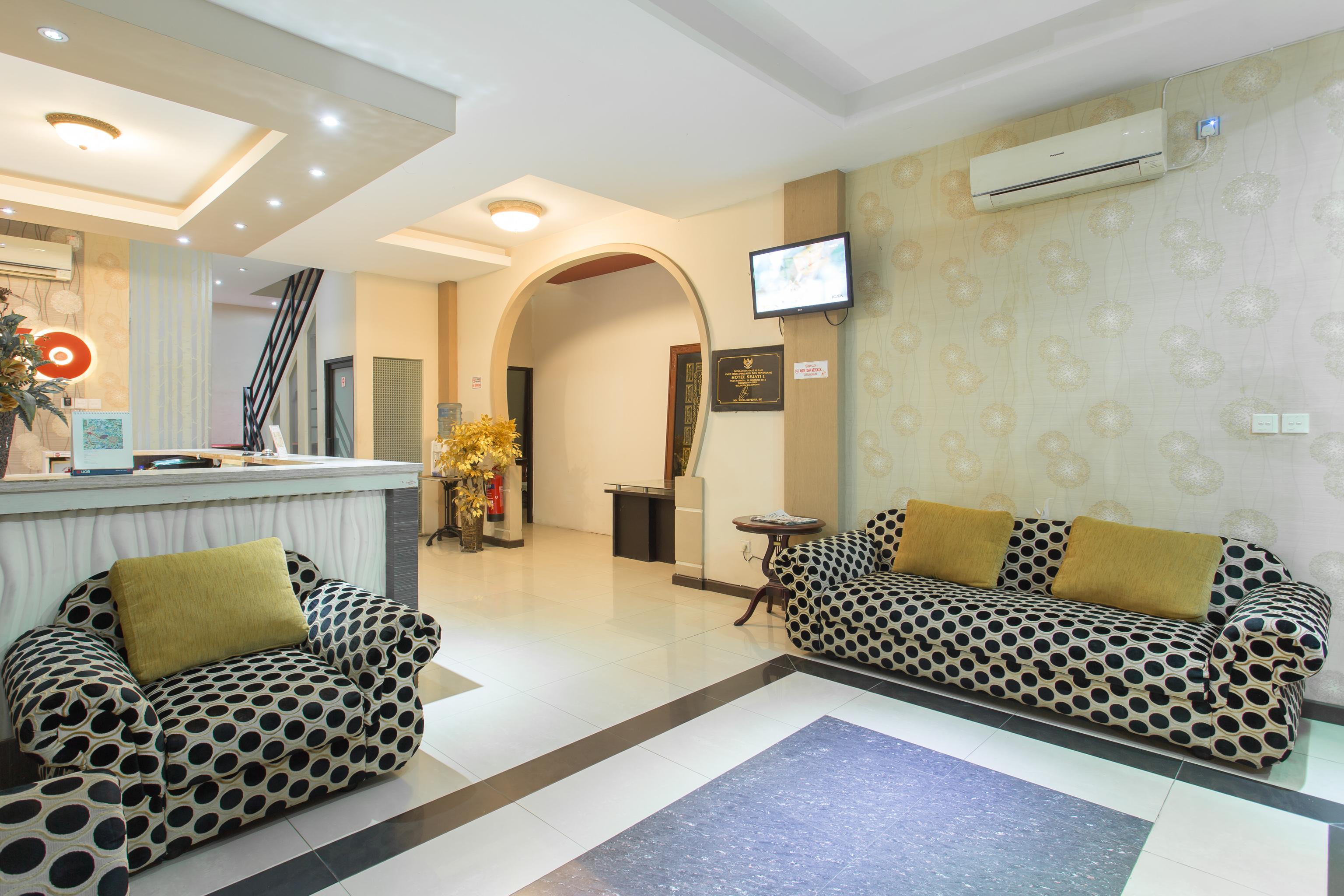 באליקפאפאן Oyo 663 Hotel Sejati מראה חיצוני תמונה
